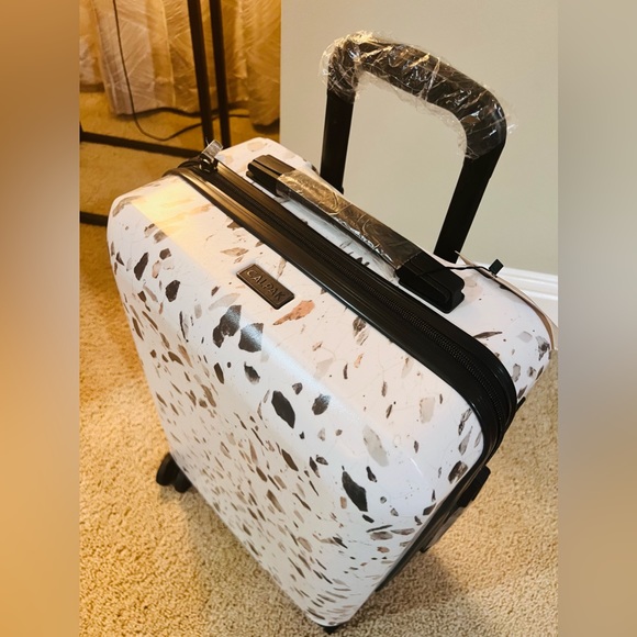 🎉LAST PIECE🎉Calpak Terrazzo 20in Carry-On Luggage Terrazzo - Picture 5 of 16